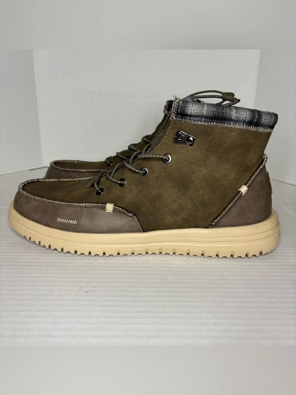 Hey Dude Bradley Classic Walnut Brown Plaid Lined Chukka Boots Mens 13 42067-267